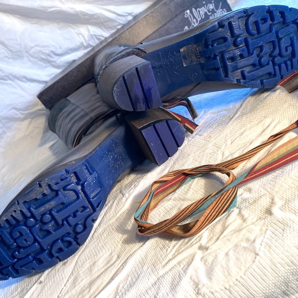 Felmini Caleb hidden platform comfort heels. - Picture 3 of 12